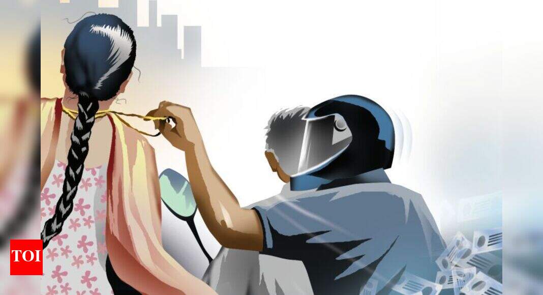 Chain snatcher caught | Chennai News - Times of India