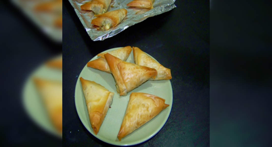 Spanakopita - Spinach & Cheese Triangles Recipe: How to Make ...