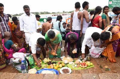 Aadi Perukku Leaves Cauvery River Polluted Trichy News Times