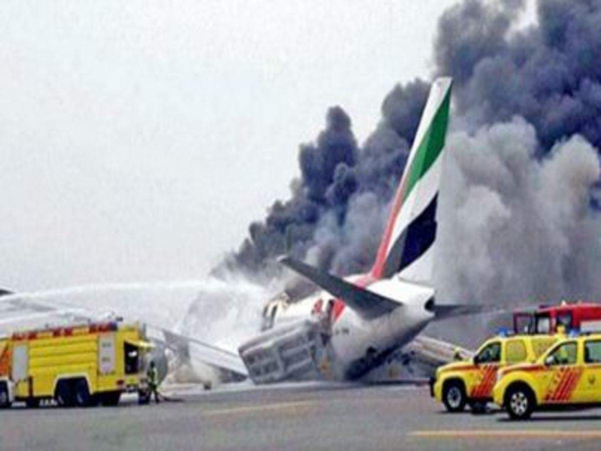 Kerala Flight Crash Lands In Dubai Lucky Escape For 300 Thiruvananthapuram News Times Of India