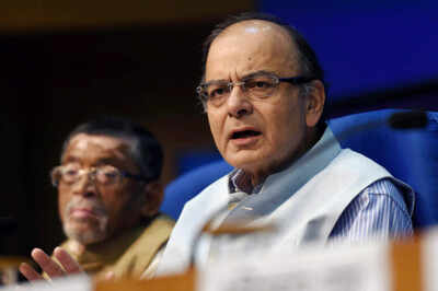 Target date to roll out GST is 1st April 2017: Revenue Secretary