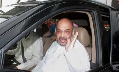 Shah holds hectic parleys, next Guj CM to be named today