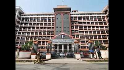 Preventing media from entering court: HC stays proceedings against accused SI