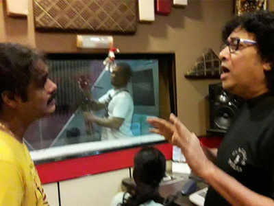 Five city musicians record Subhen Chatterjee's Song for Aabesh