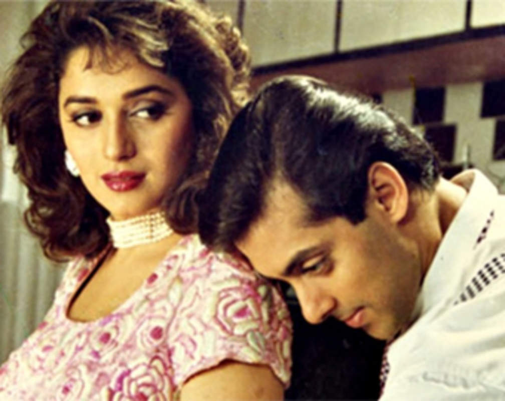 
'Hum Aapke Hain Koun' completes 22 years, Madhuri Dixit gets nostalgic
