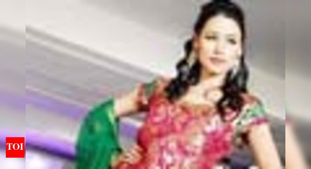 CIFW Day 4: Nazia's blend of past and present - Times of India