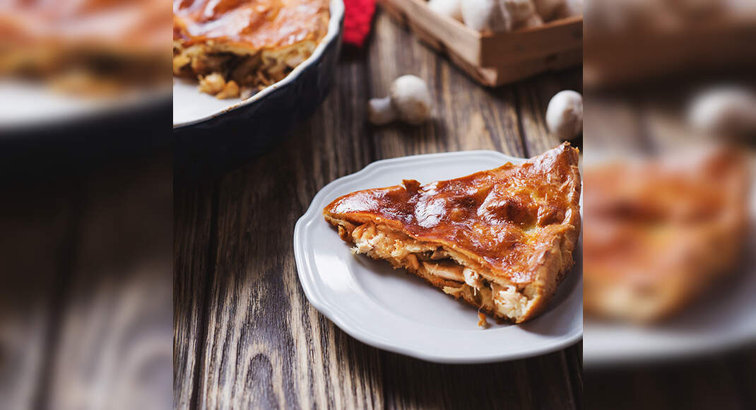 Healthy Chicken Pie Recipe: How to Make Healthy Chicken Pie Recipe | Homemade Healthy Chicken Pie Re