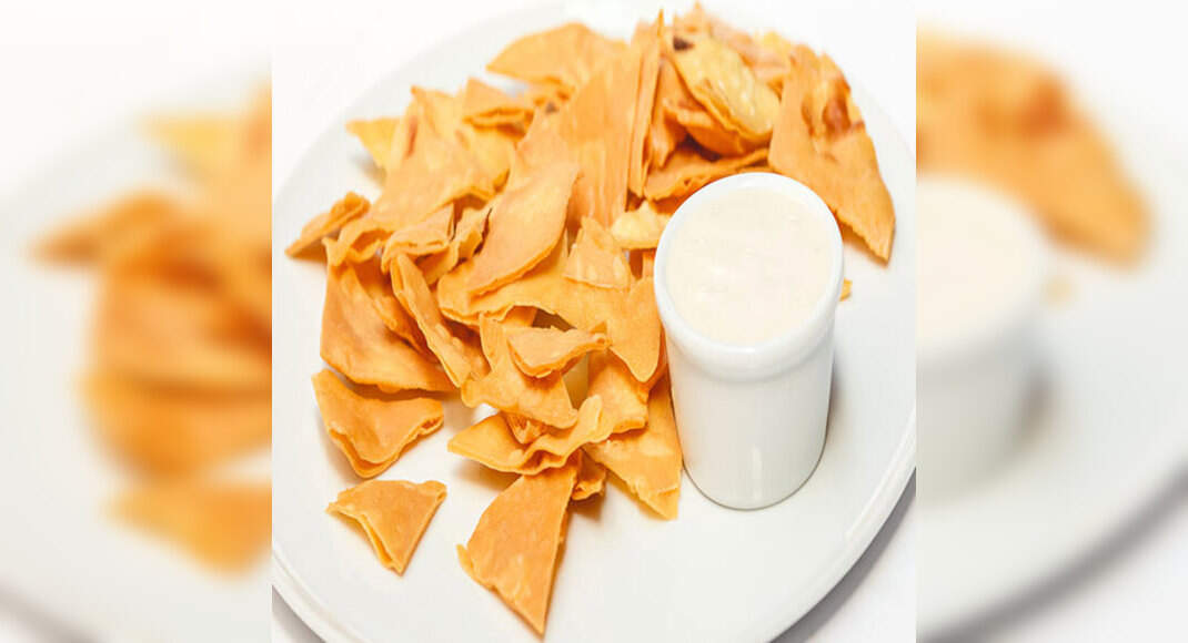 Garlic Pita Chips Recipe: How to Make Garlic Pita Chips Recipe | Homemade Garlic Pita Chips Recipe