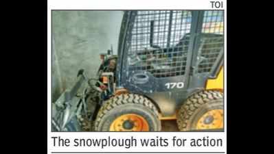 Sweltering Shahjahanpur gets a snowplough