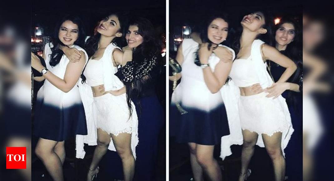 When Mouni Roy partied the night away - Times of India