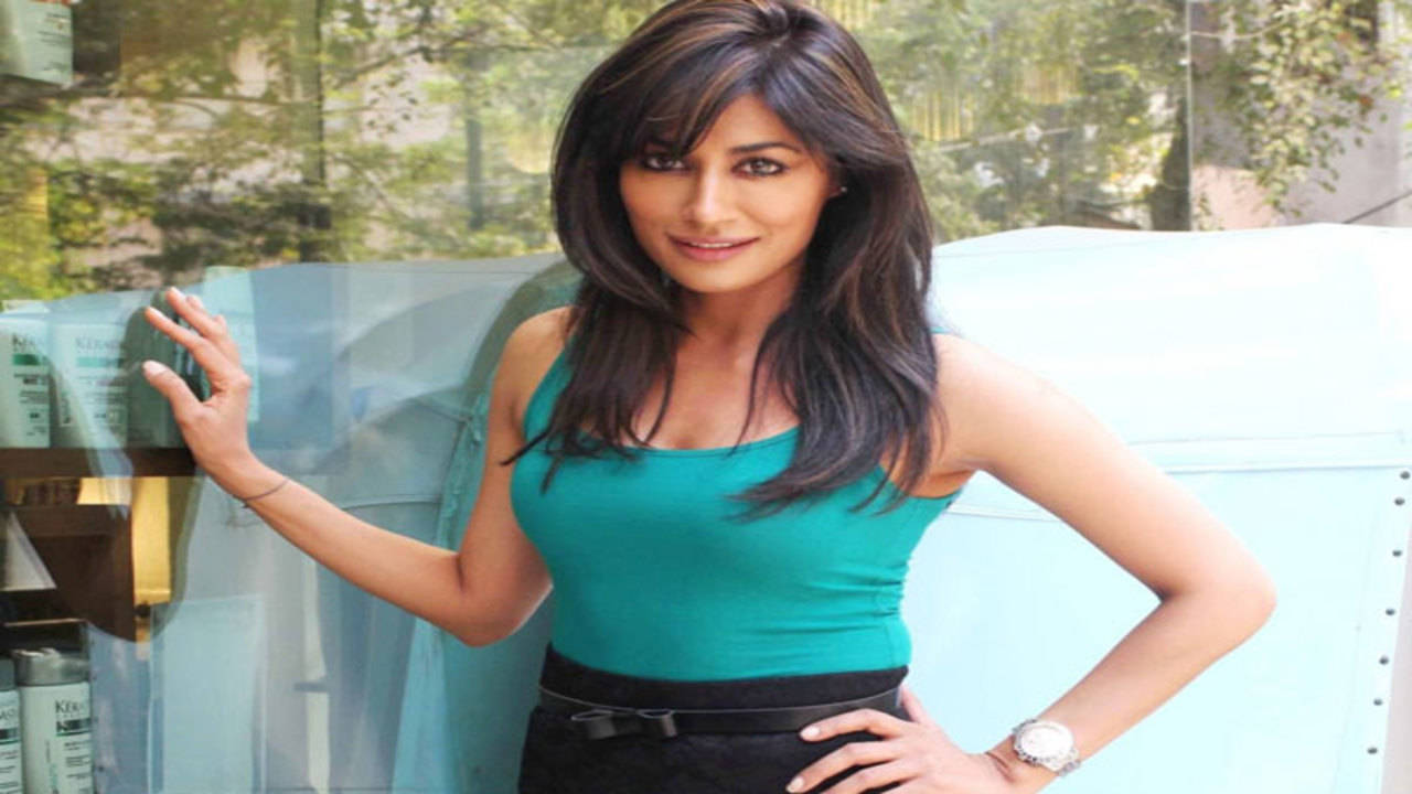 Chitrangada Singh Opts Out Of The Film When Director Blatantly Orders Her  To Get Intimate For A Scene!