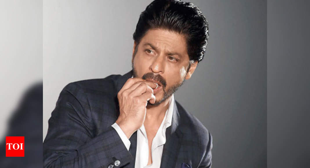 Twitter Users Poke Fun At Shah Rukh Khan Being Detained At US Airport ...