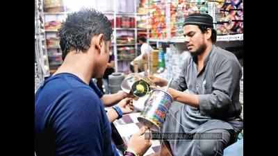 Ban no bar, kids still buying Chinese manja in Delhi