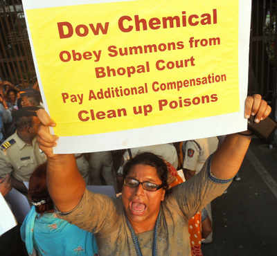 Bhopal gas tragedy victims protest after White House declines online petition