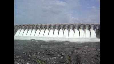 Ukai dam: water level stabilizes at over 334 feet | Surat News - Times ...