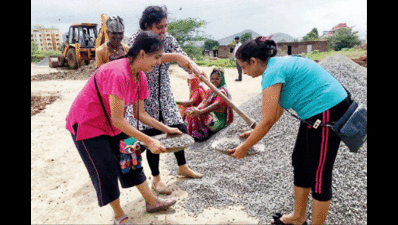 Women build road to school that authorities won’t touch