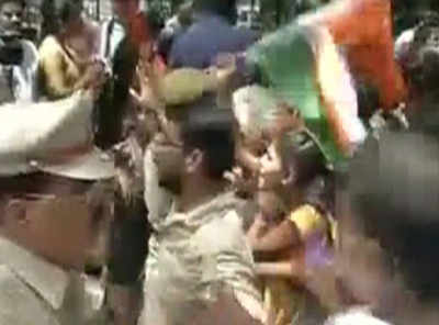 Bengaluru: ABVP members protest against Amnesty International