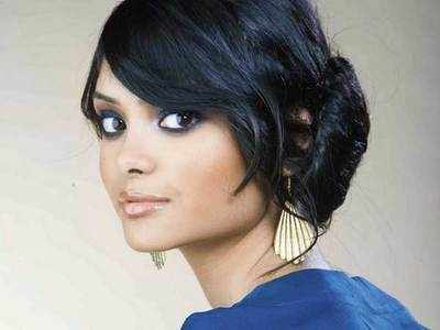 Harry Potter actress Afshan Azad to visit India in September