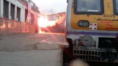 Fire in signal cable box at Virar station, trains running till Nalasopara