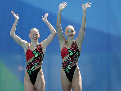 Synchronised-Russian 'mermaids' swim their way to gold again