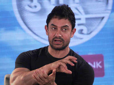 Film Critics KRK Advised Bollywood Mega Star Aamir Khan  कआरक न Aamir  Khan क लकर कह द य बड बत पर ममल जन ह जएग हरन
