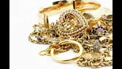 Don't wear gold, says Andhra state home minister