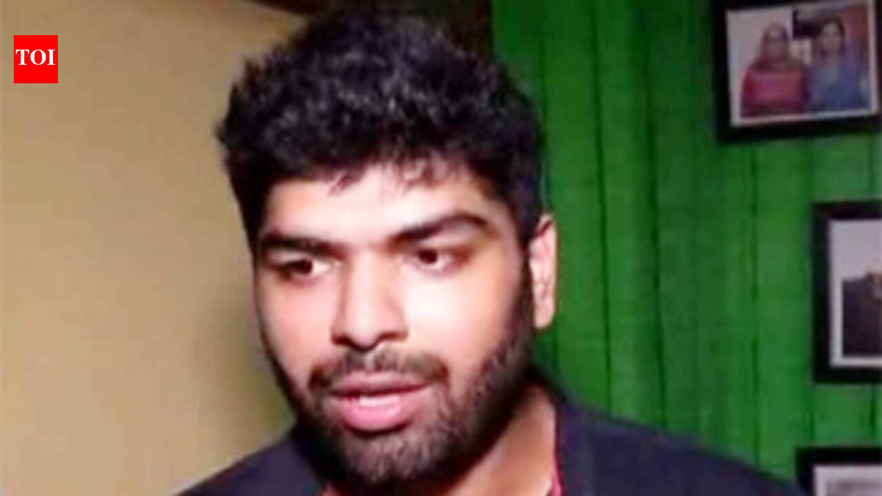 Couldn’t have received a better gift: Wrestler Sakshi Malik’s brother