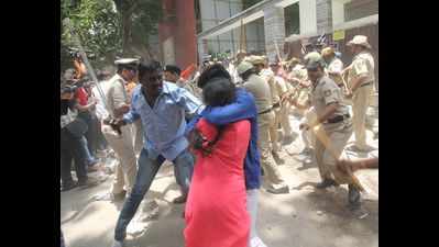ABVP workers try to storm Amnesty International office with petrol, caned