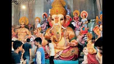 Now, a website on clay Ganeshas