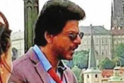 Shah Rukh Khan feels pretty in Prague