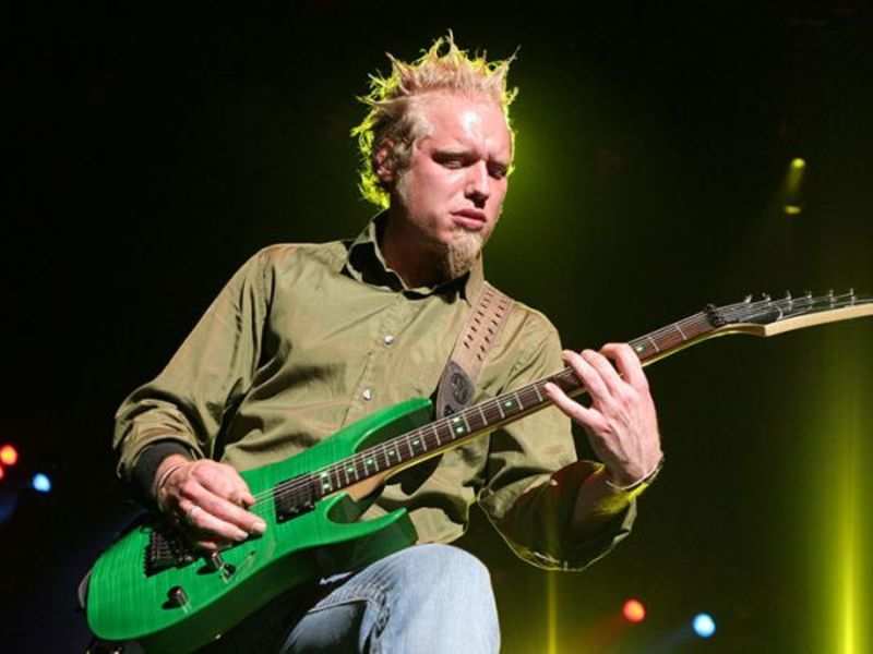 Matt Roberts: Original 3 Doors Down guitarist Matt Roberts dead ...