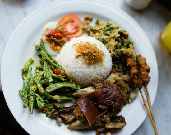 Made&rsquo;s Warung