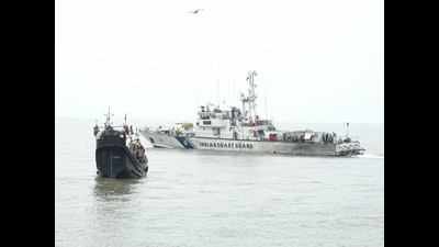 Stranded Bangladeshi fishermen repatriated