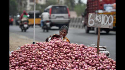 Farmers blame govt for defiant traders