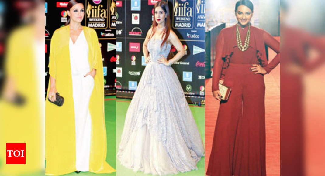 Twist that designer outfit - Times of India