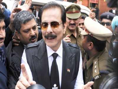 Sahara chief offers in SC to pay Rs 300 crore as bank guarantee