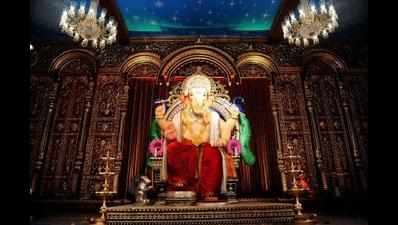 28 arrested for making oversized Ganesh idols