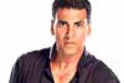 12 Brit-Asian actors join Akshay