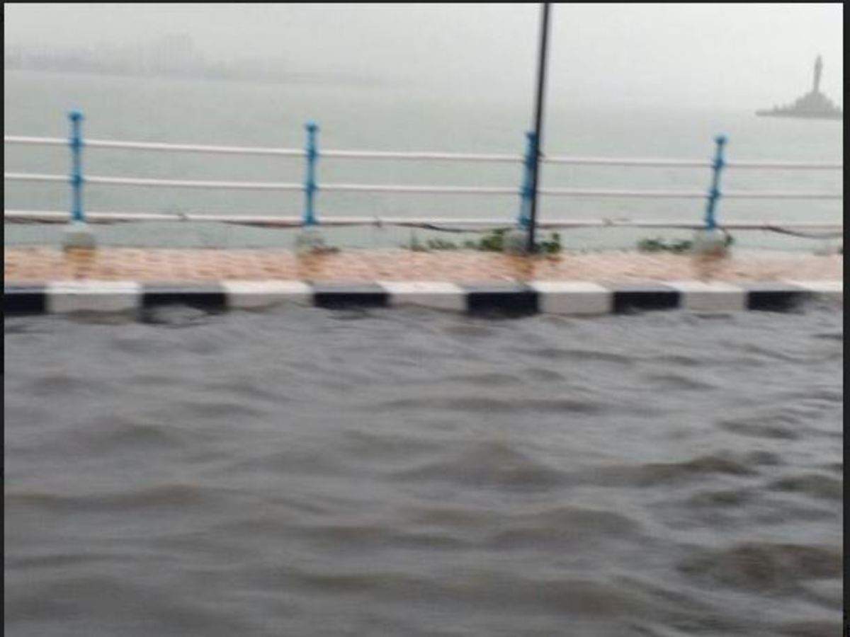 water levels touch alarming level at hussain sagar lake in hyderabad hyderabad news times of india hussain sagar lake in hyderabad