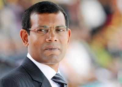 Maldives issues arrest warrant for ex-president Mohamed Nasheed