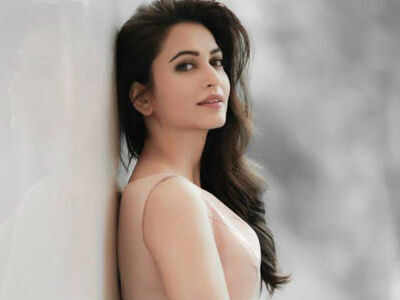 Kriti Kharbanda: Kissing on screen extremely scary