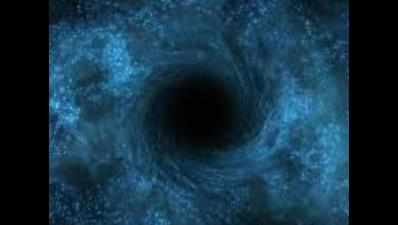 AstroSat tracks high energy black hole emission