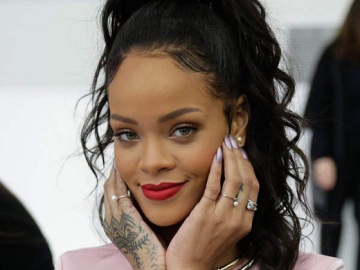 Toronto Rihanna S New Shark Tattoo Has Special Reference To Drake English Movie News Times Of India