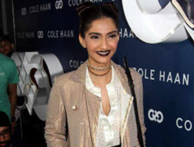 Sonam Kapoor signs with Hollywood's talent agency