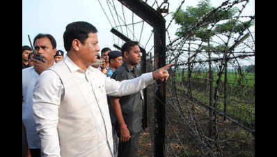 Sonowal visits Bangla border
