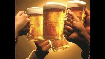 VHP's Togadia praises Nitish for liquor ban in Bihar
