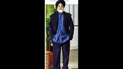62-year-old Sikh cabbie is a fashion driver