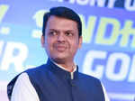 Maharashtra CM felicitates PV Sindhu, P Gopichand