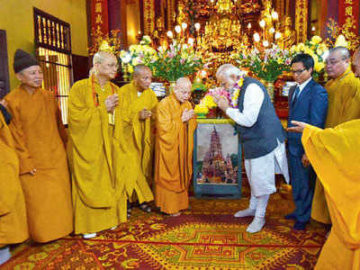 Vietnam ties Buddhism knot with India, not China