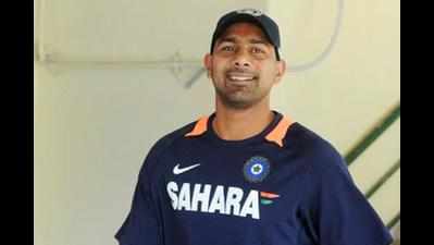 Cricketer Praveen Kumar starts new innings as SP politician